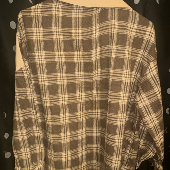 SHEIN Tan and Black Plaid Shirt - Picture 4 of 5